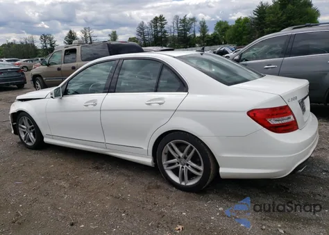 2013 Mercedes-Benz C 300 4Matic from USA, damaged, VIN WDDGF8ABXDR246301